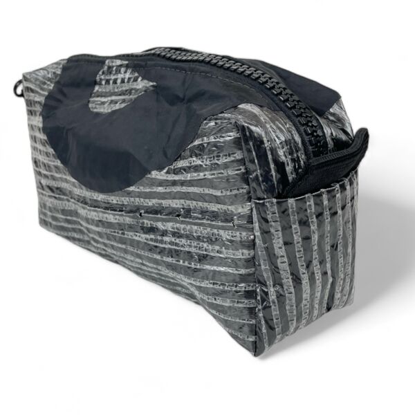 Recycled Sailcloth Wash Bag Thumbnail