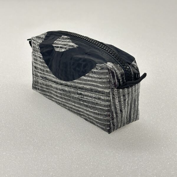 Recycled Sailcloth Wash Bag Thumbnail