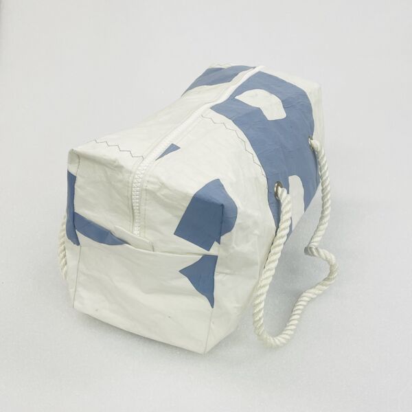 Recycled Sailcloth Medium Holdall Thumbnail
